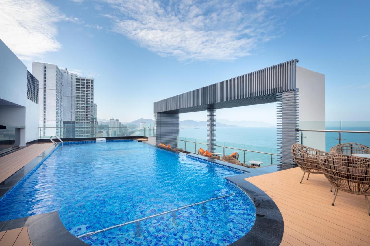 โรงแรมโคโมโด ยาจาง ญาจาง ภายนอก รูปภาพ